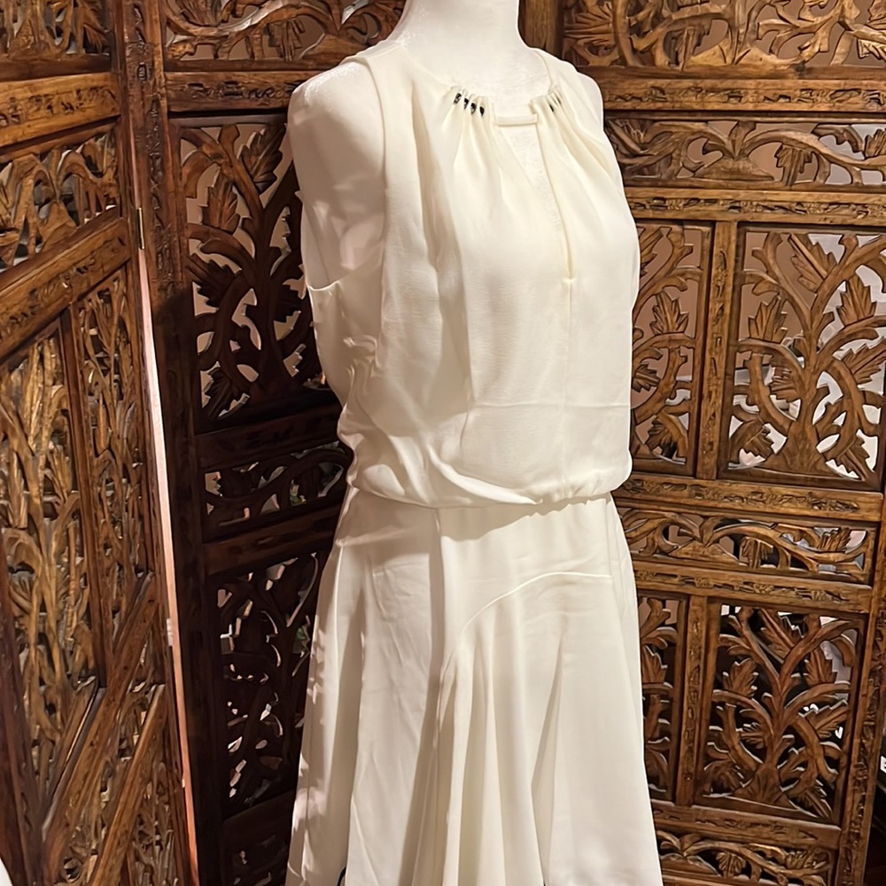 HALSTON - Picture 5 of 10